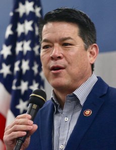 TJ Cox delivers remarks at his Saturday, March 23 Town Hall meeting held at Hanford West High School.